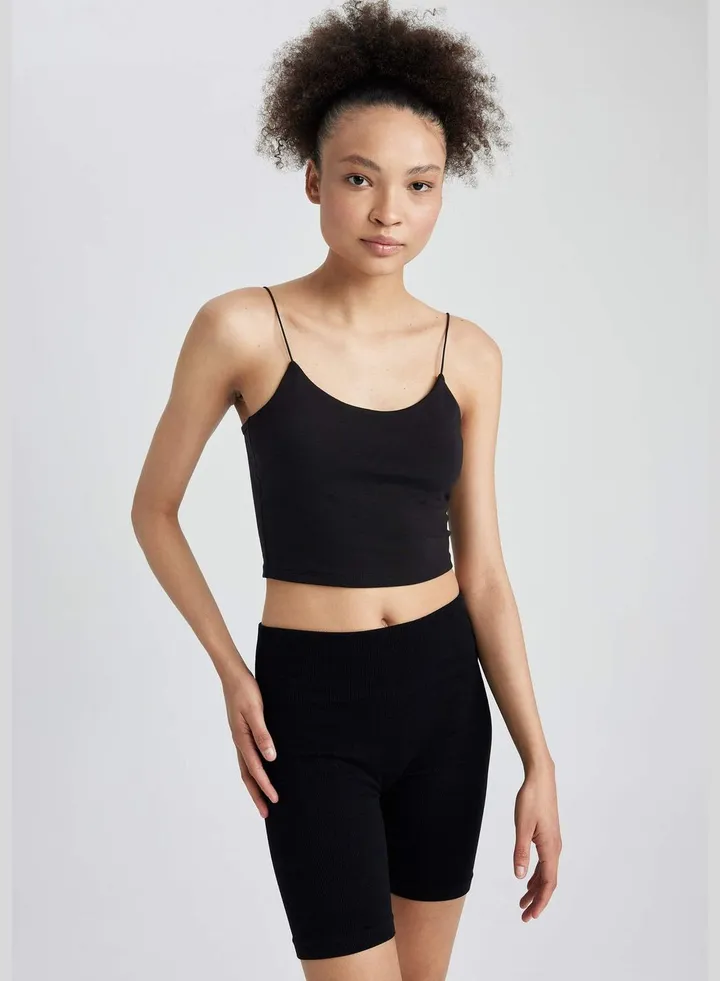 Woman Slim Fit Crew Neck Sleeveless Knitted Athlete