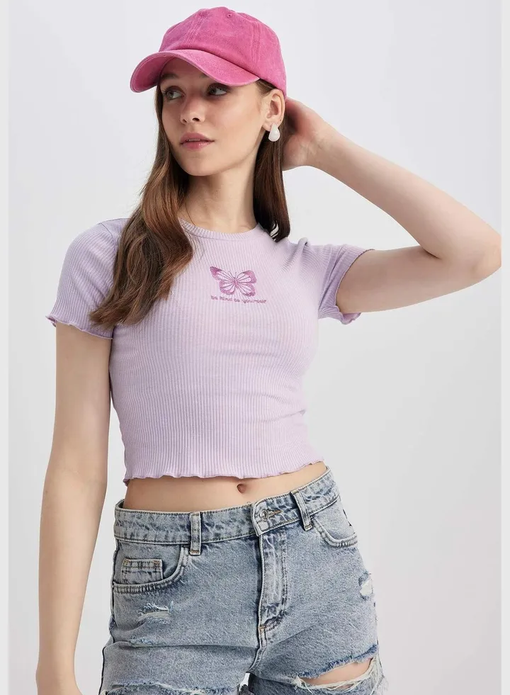 Woman Knitted Short Sleeve T-Shirt
