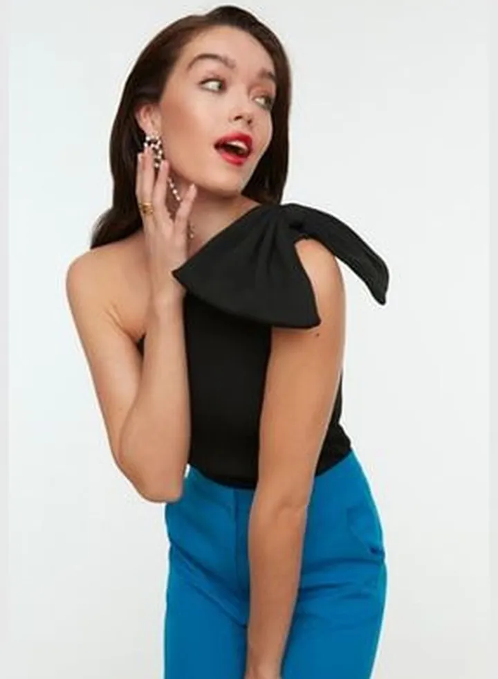 Black Knitwear Blouse TPRSS22BZ0166