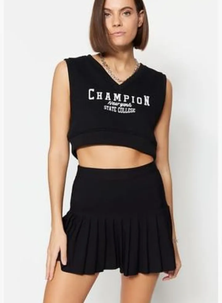 Black Pleated Mini Woven Skirt TWOAW23ET00059