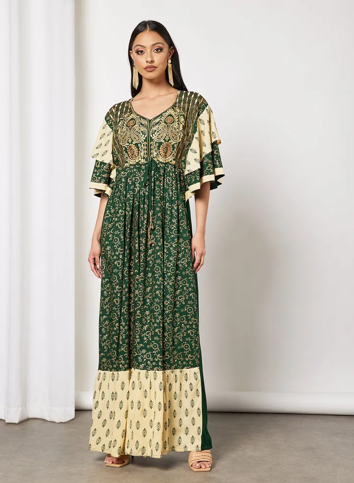 Embroidered Jalabiya Dress With Sheila