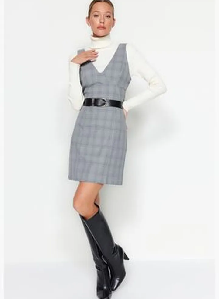 Belted Plaid Gray Woven Gilet Dress TWOAW24EL00559