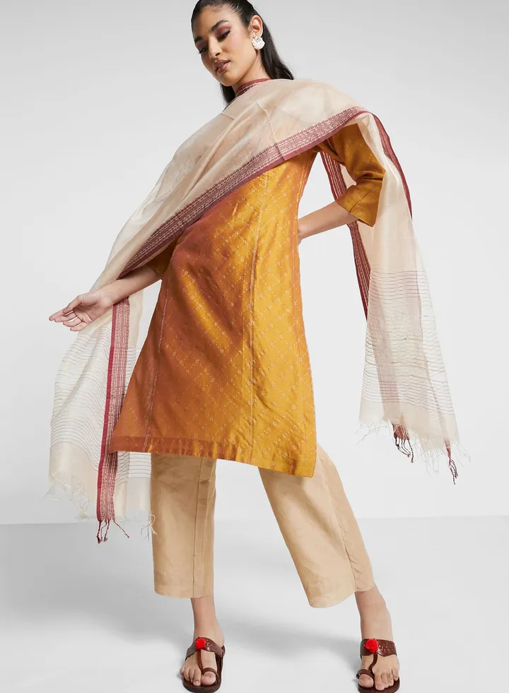 Lace Detail Dupatta