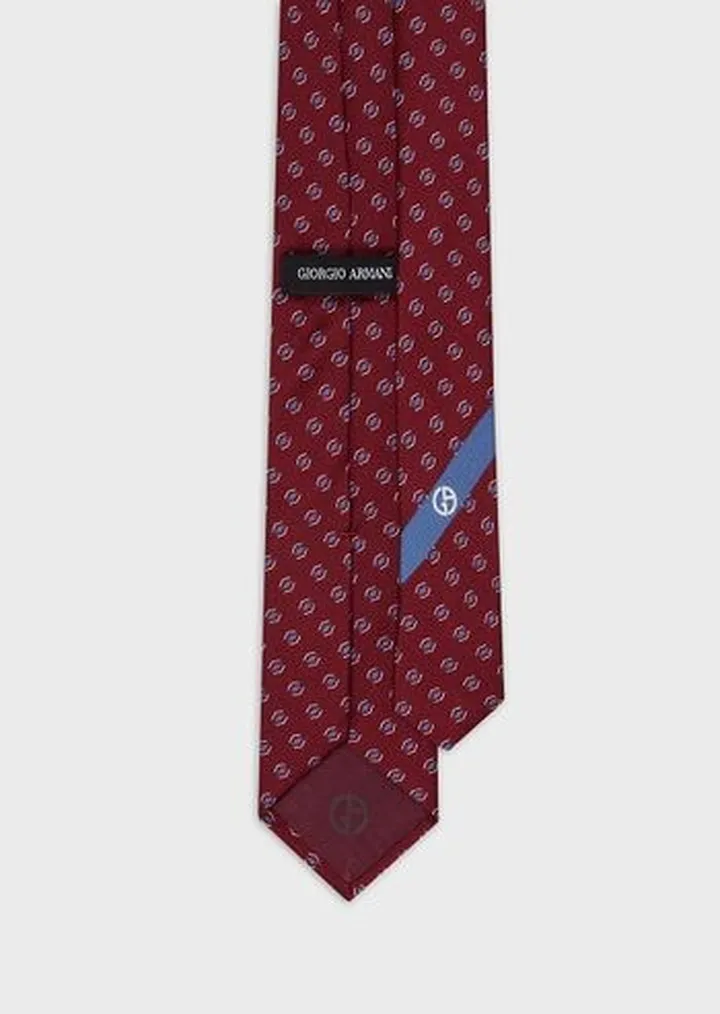 Printed silk tie