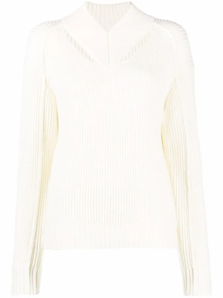 V-neck jumper