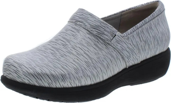 Meredith Sport Womens Slip Resistant Leather Clogs