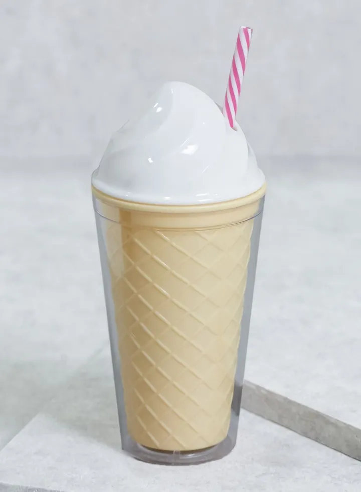 Vanilla Icecream Cup