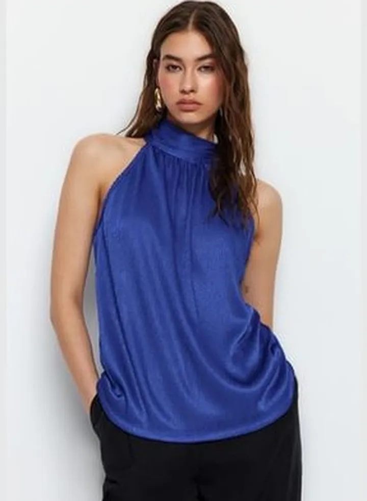 Saks Standing Collar Pleat Knitted Blouse TWOSS23BZ00952