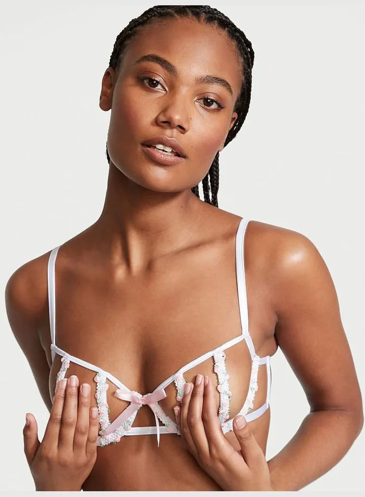 Secret-Garden Open-Cup Balconette Bra