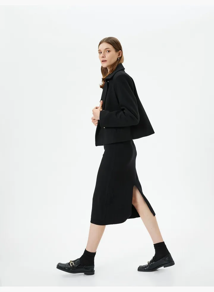 Medium Rise Midi Knitted Skirt