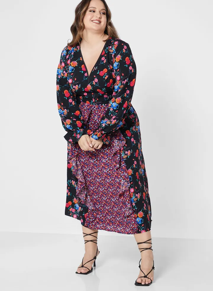 Plunge Neck Floral Ruffle Sleeve Dress