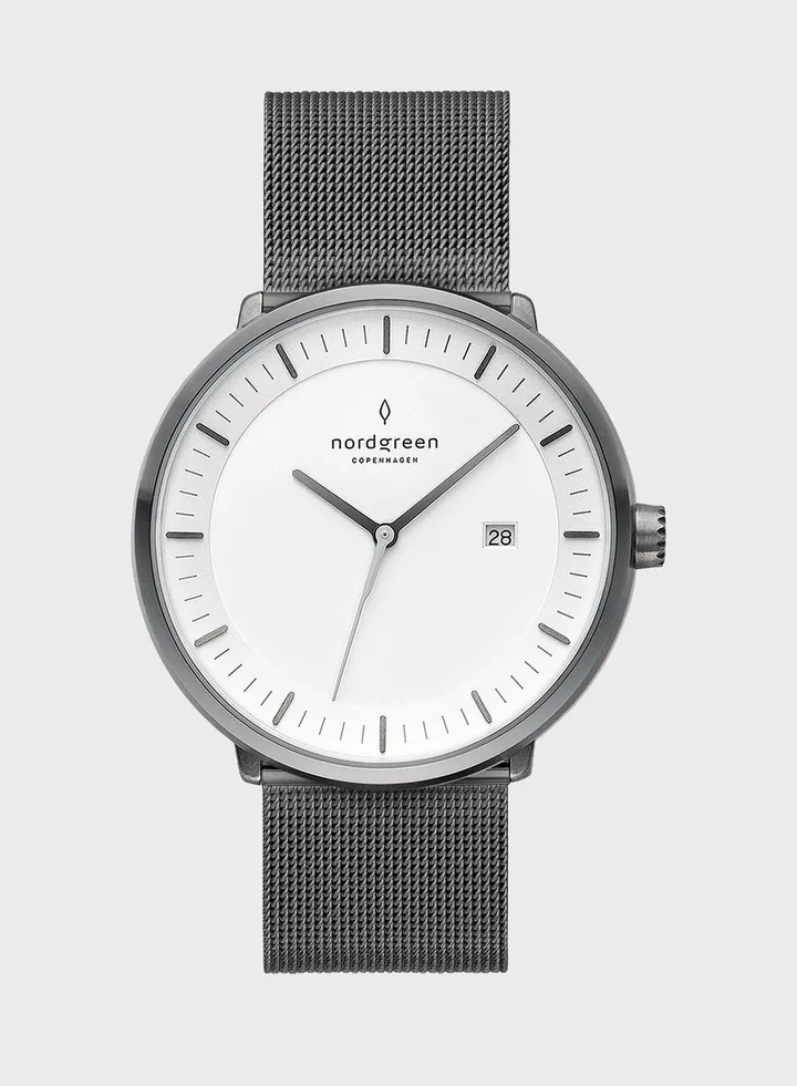 Casual Round Analog Watch