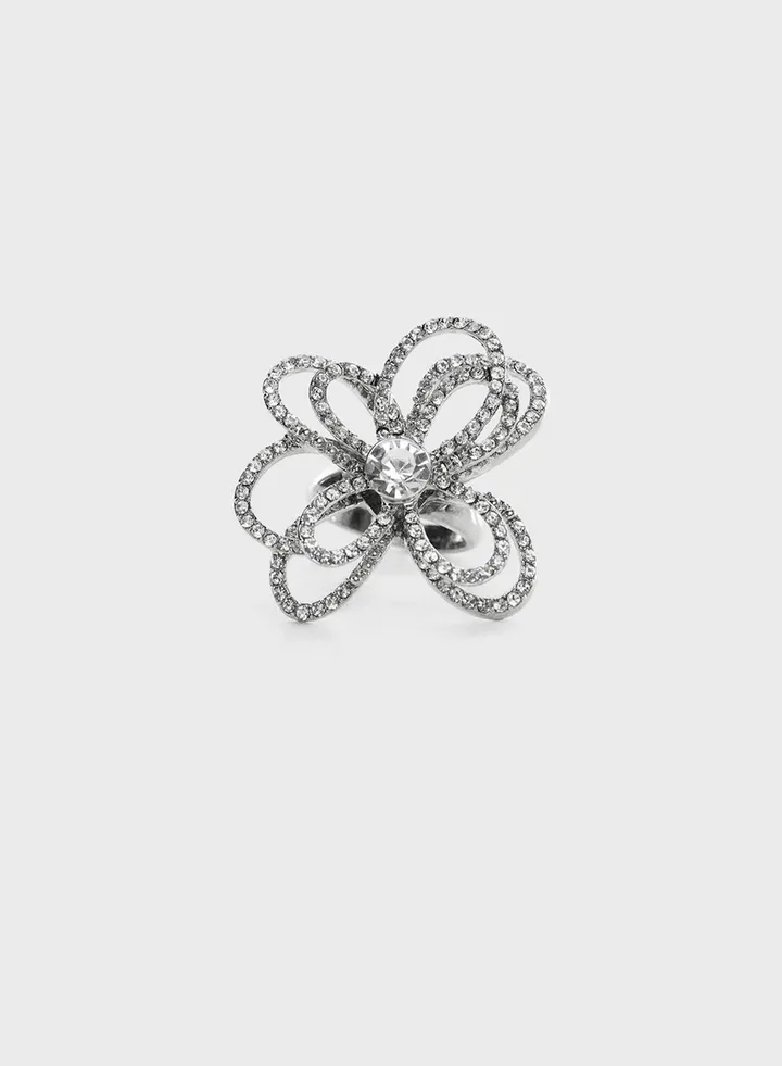 Nia Ring