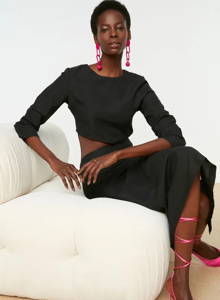 Cut Out Detail Knitted Dress