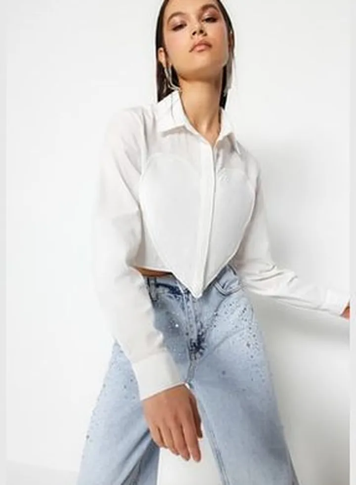 Heart Detail Crop Poplin Shirt in Ecru