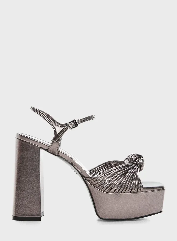 Alma Sandals