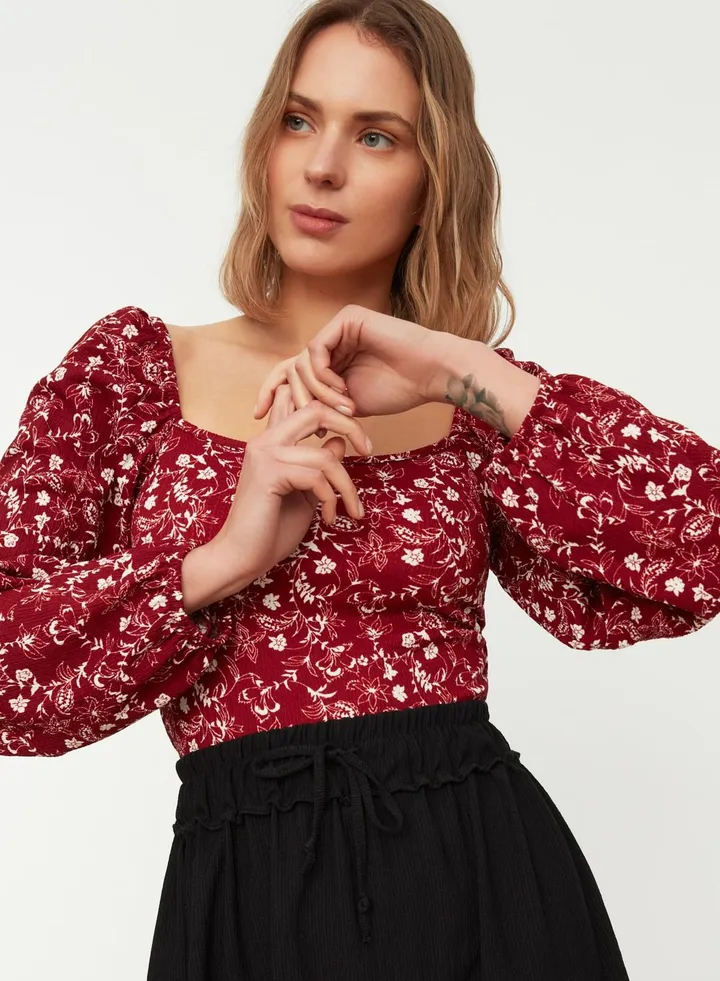 Printed Balloon Sleeve Top