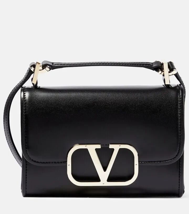 VLogo leather shoulder bag