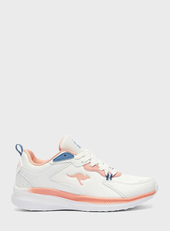 Women's Sports Shoes