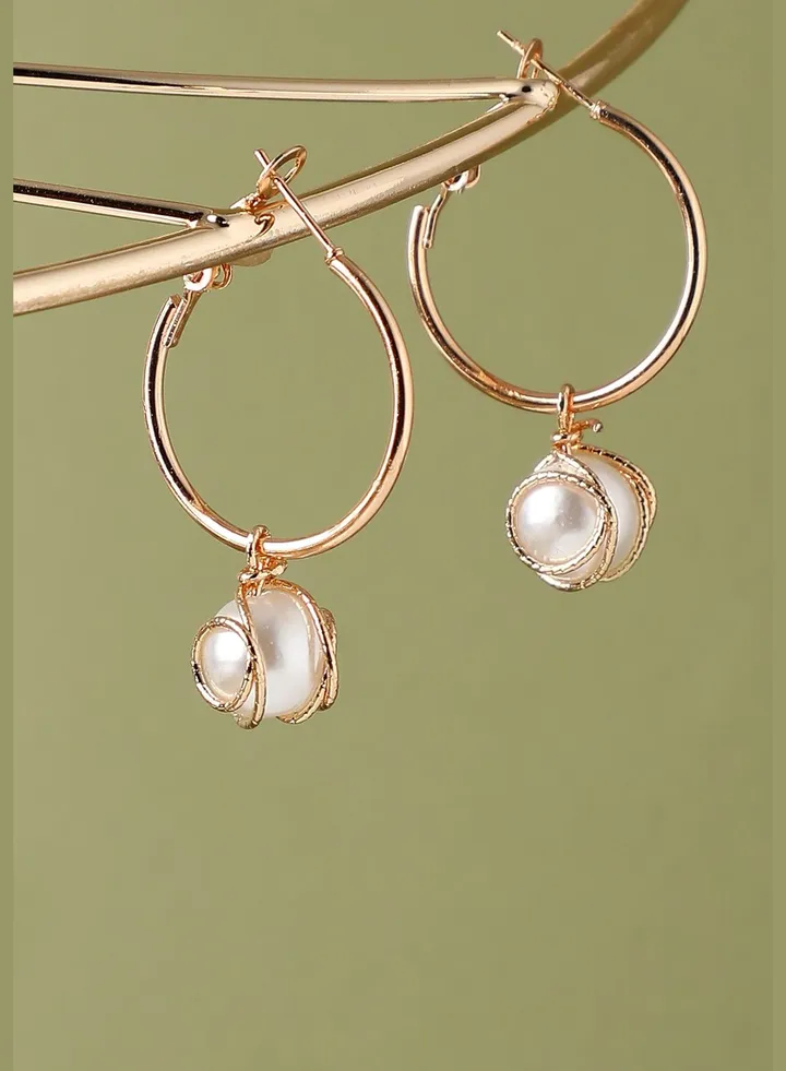 Gold Plated Pearls Casual Drop Earring For Women