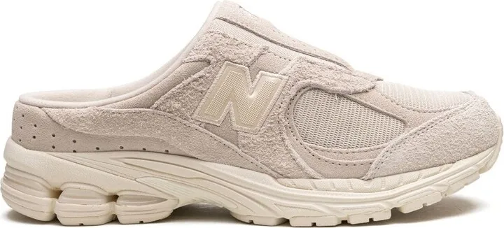 2002R Mule sneakers