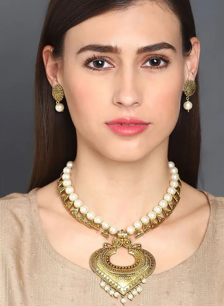 Antique Golden Loop Jewellery Set