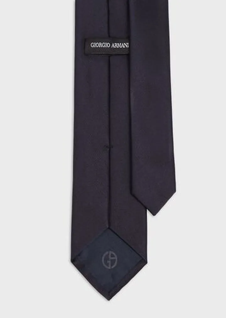Pure silk tie