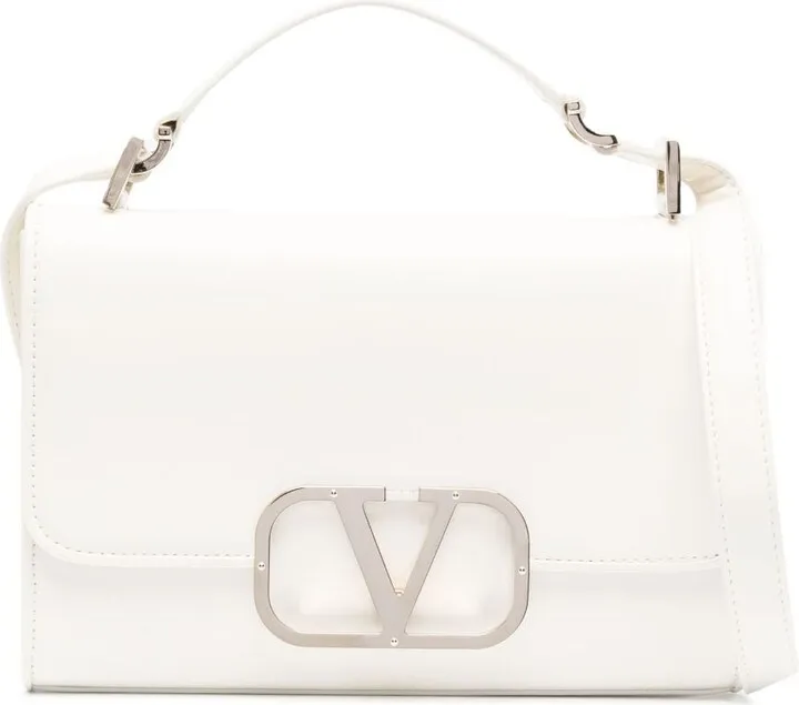 VLogo leather shoulder bag