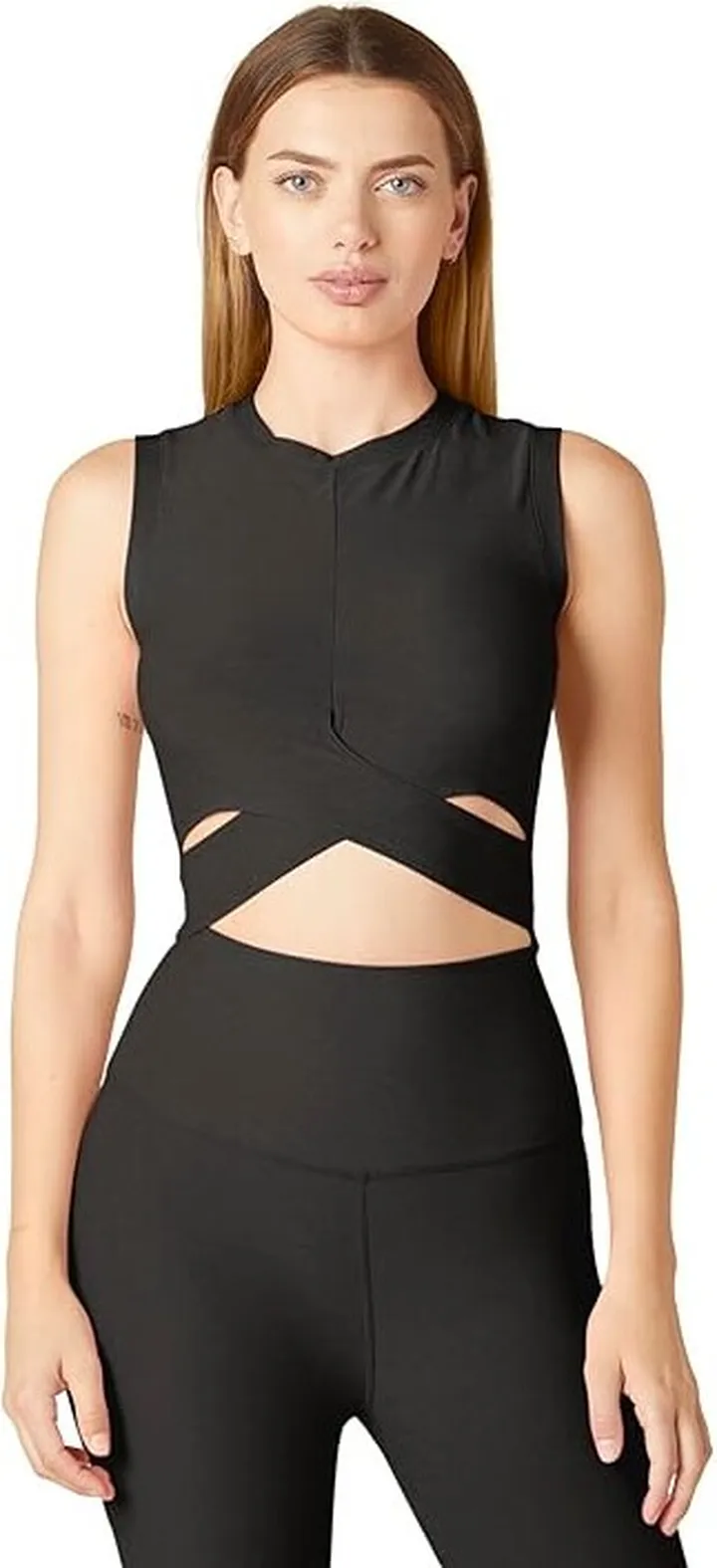 Beyond Yoga Under Over Lightweight Cropped Muscle Tank (Darkest Night) Women's Clothing
