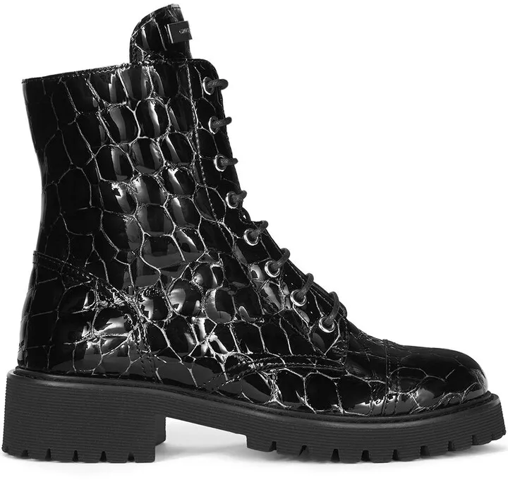 Thora lace-up boots