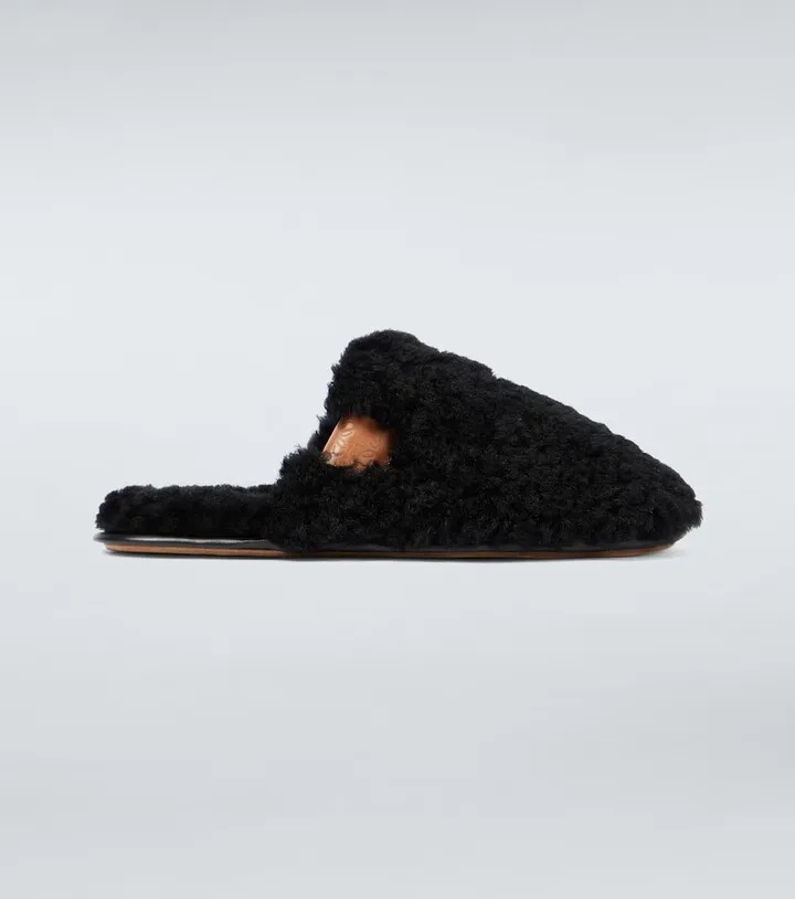 Shearling slippers