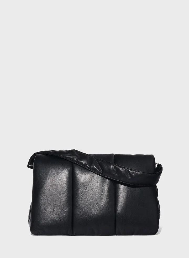 Chain Detailed Crossbody Bag