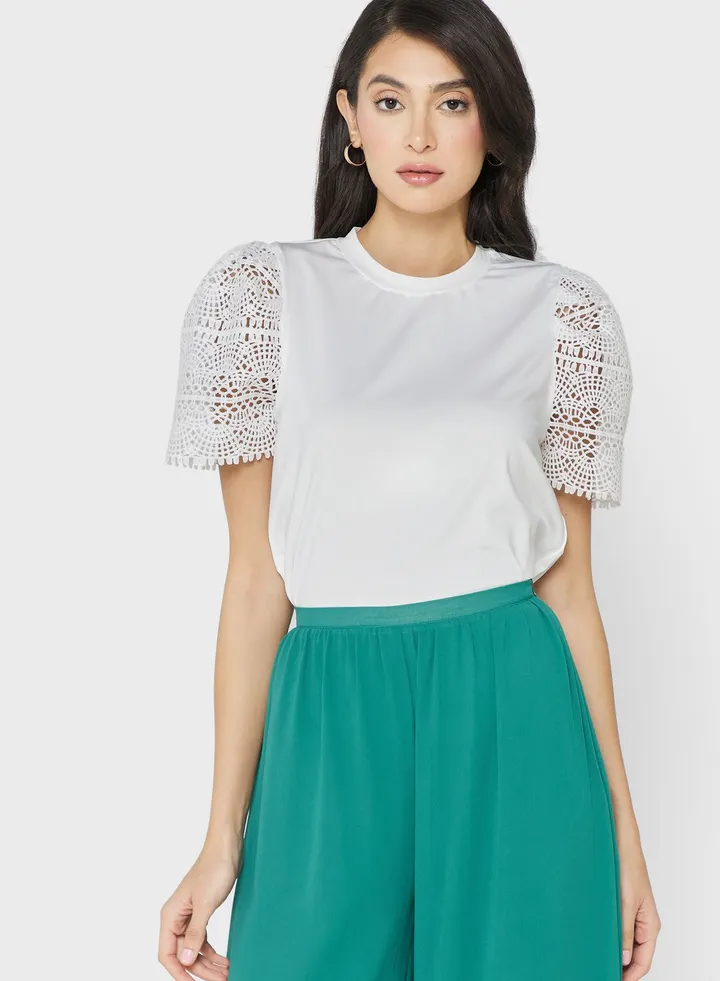 Lace Sleeve Detail Tee