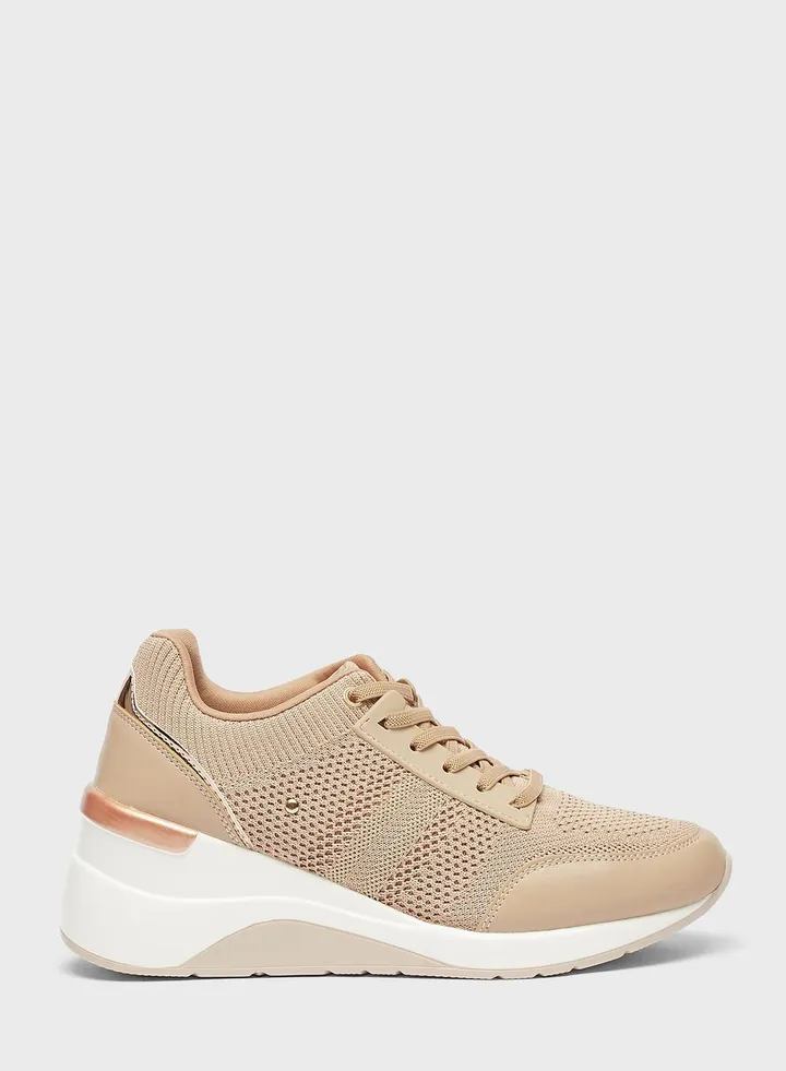 Low Top Casual Shoes