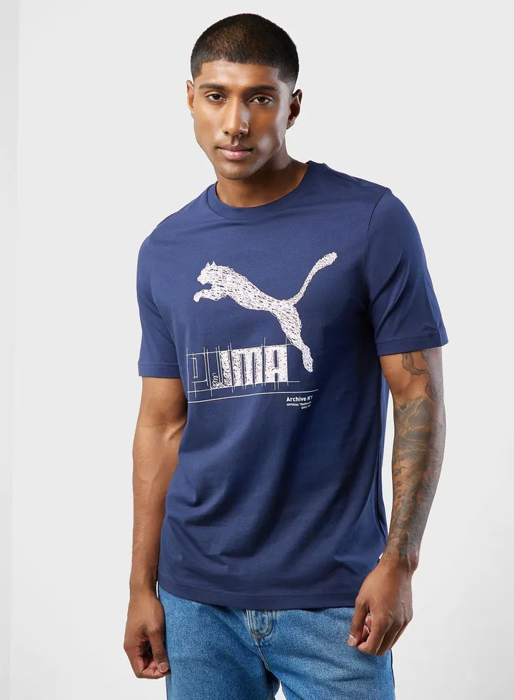 Classics Brand Love Graphic T-Shirt