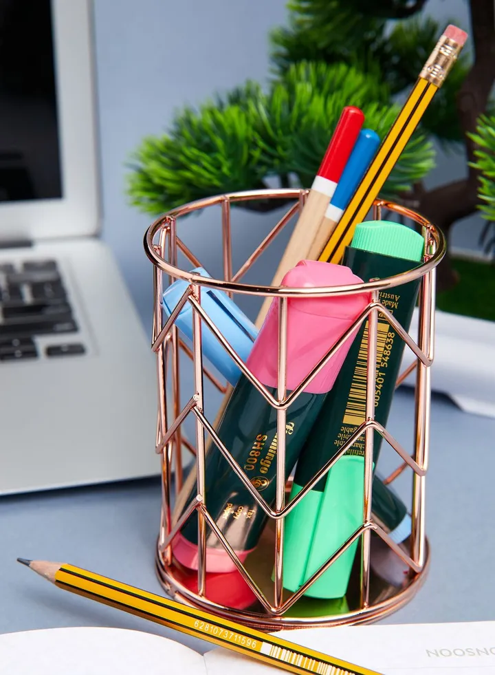 Rose Gold Wire Pen Pot