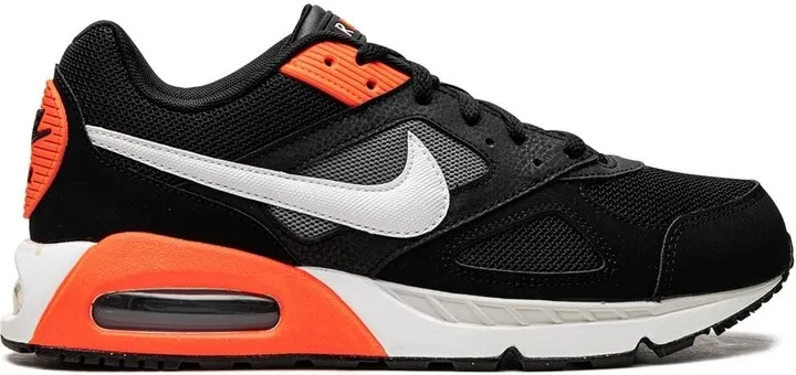 Air Max IVO "Black Crimson" sneakers