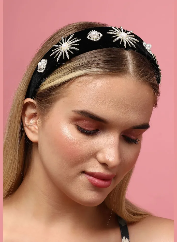 Trendy Pearls Western Wear Hair Band For Women