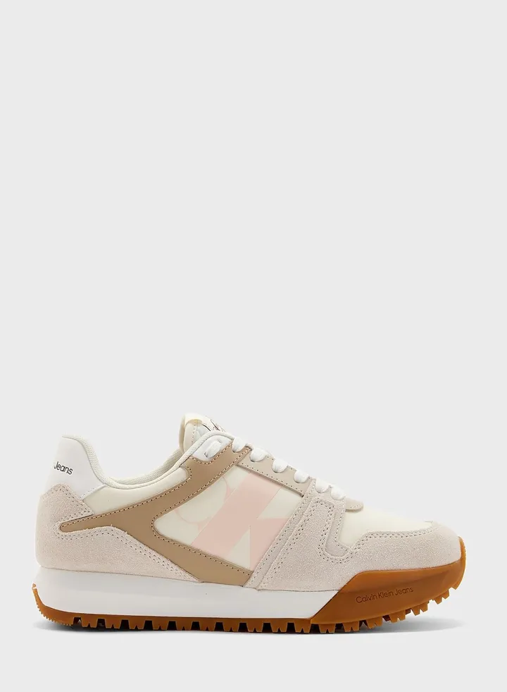 Toothy Run Lace Up Low Top Sneakers