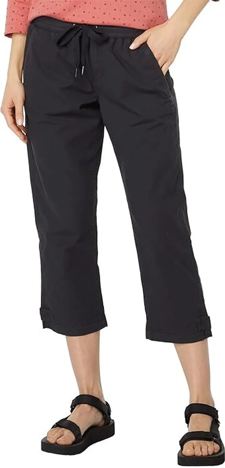 L.L.Bean Ripstop Pull-On Capri Pants (Black) Women's Casual Pants