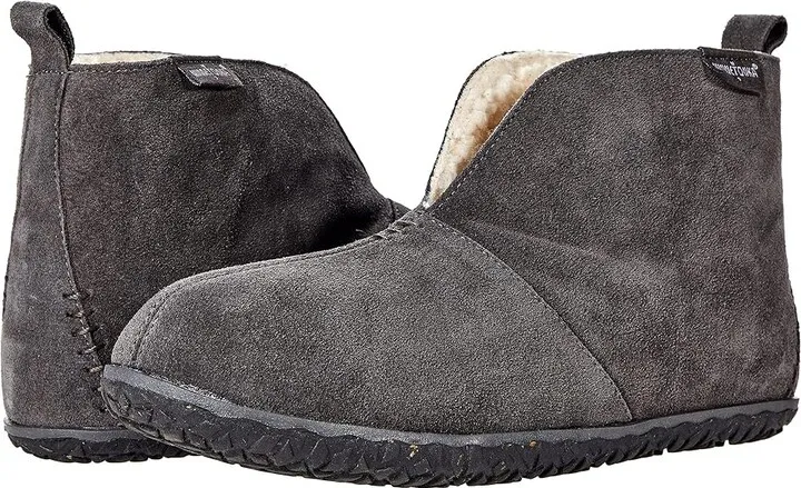 Minnetonka Tamson (Charcoal) Men's Shoes