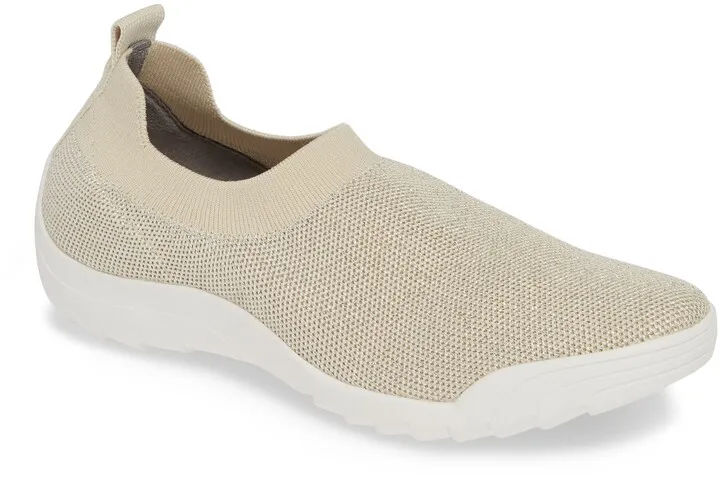 Shiloh Sneaker