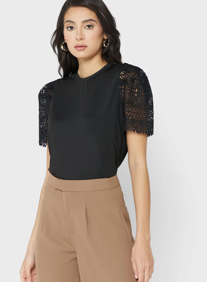 Lace Sleeve Detail Tee