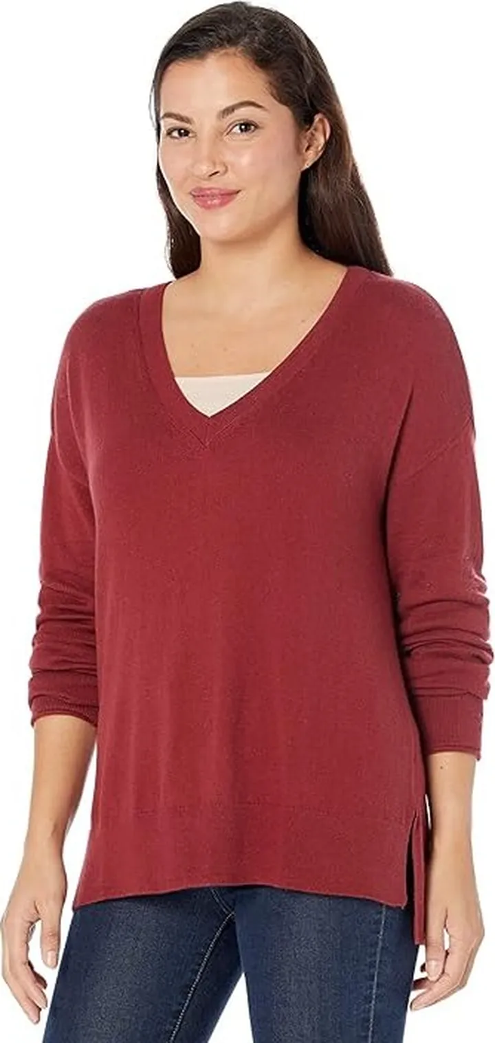 Lucky Brand Cloud Soft V-Neck Sweater (Pomegranate) Women's Clothing