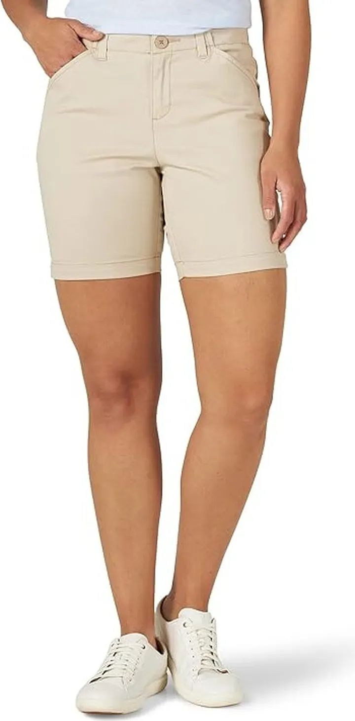 Lee 7 Chino Regular Fit Walkshorts Mid-Rise (Oxford Tan) Women's Clothing