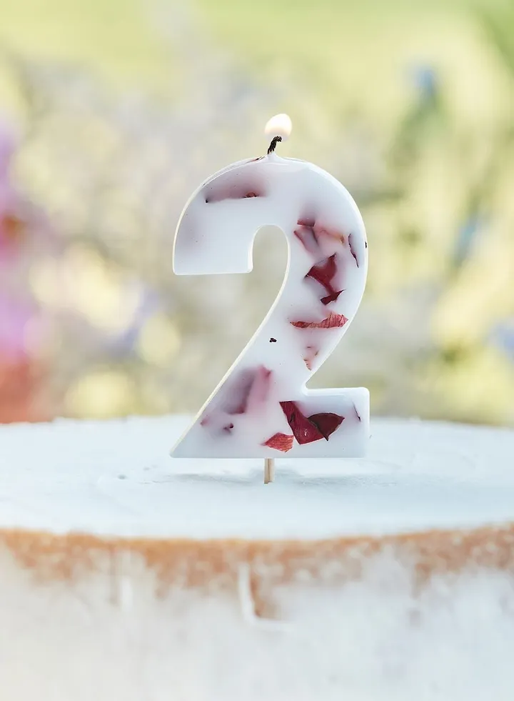 Pressed Petals Candle 2