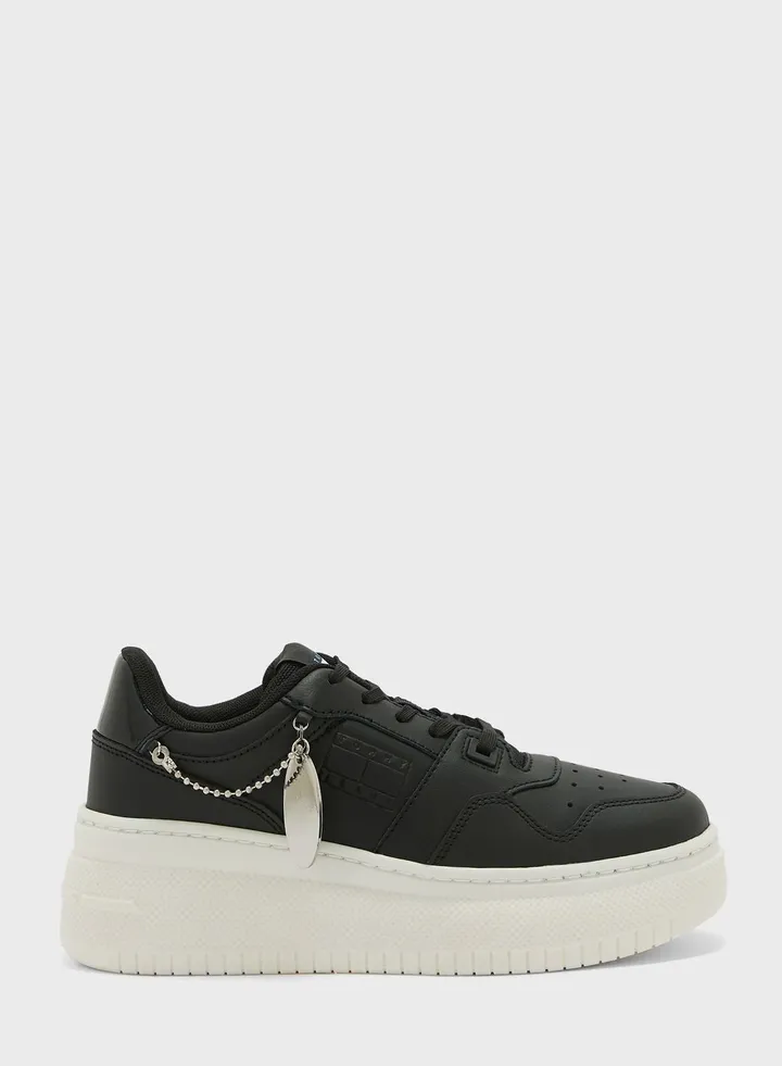 Retro Basket Low Top Sneakers