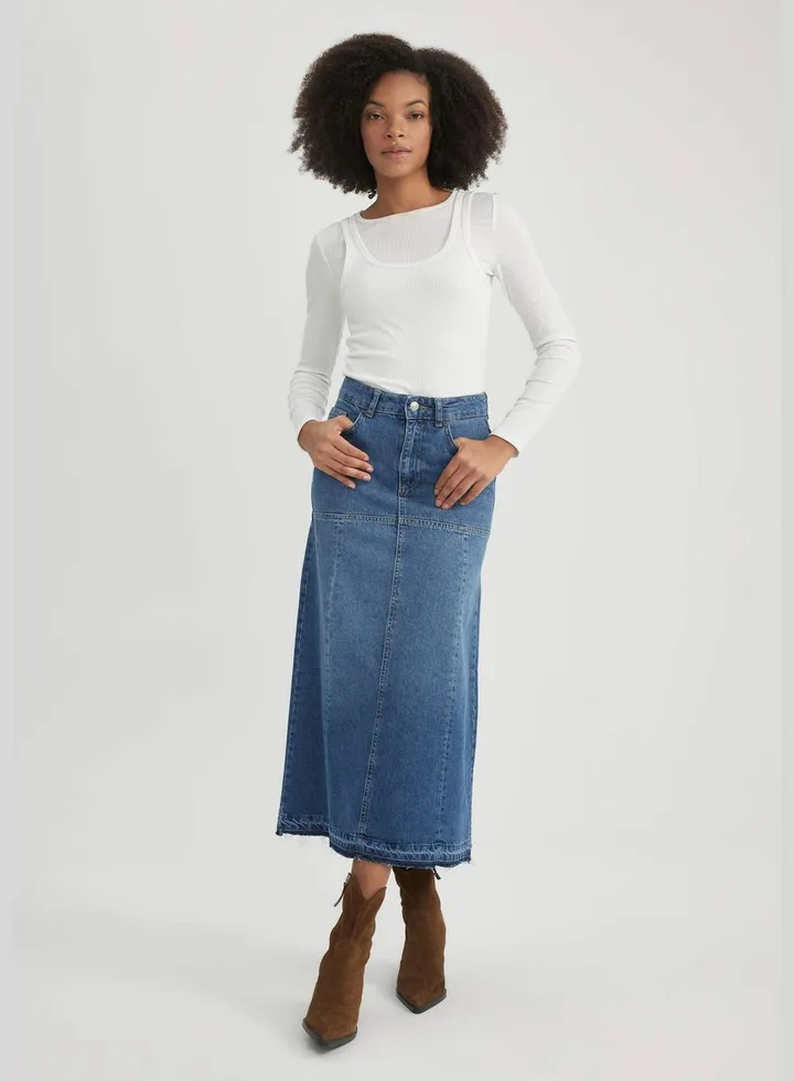 Woman Long Fit Denim Skirt