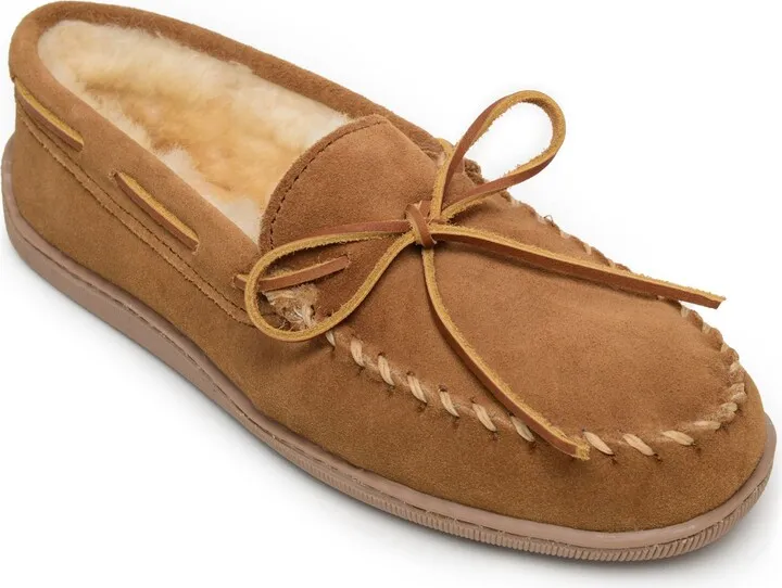 Minnetonka Men's Sheepskin Hardsole Moccasin Extended Sizes Slippers Men's Shoes
