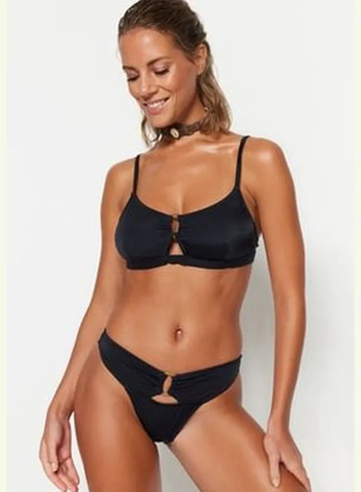 Black Bralette Accessorized Bikini Top TBESS23BU00237